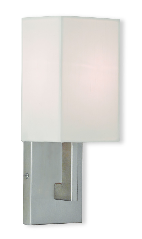 1 Light Brushed Nickel Wall Sconce